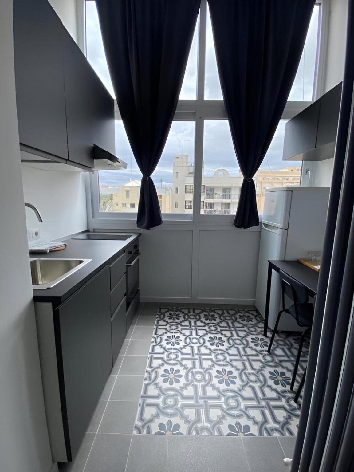 Bari Landlord 242 - Central Station Apartments מראה חיצוני תמונה
