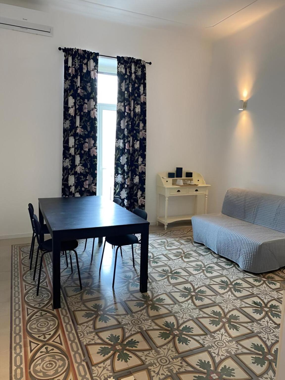 Bari Landlord 242 - Central Station Apartments מראה חיצוני תמונה