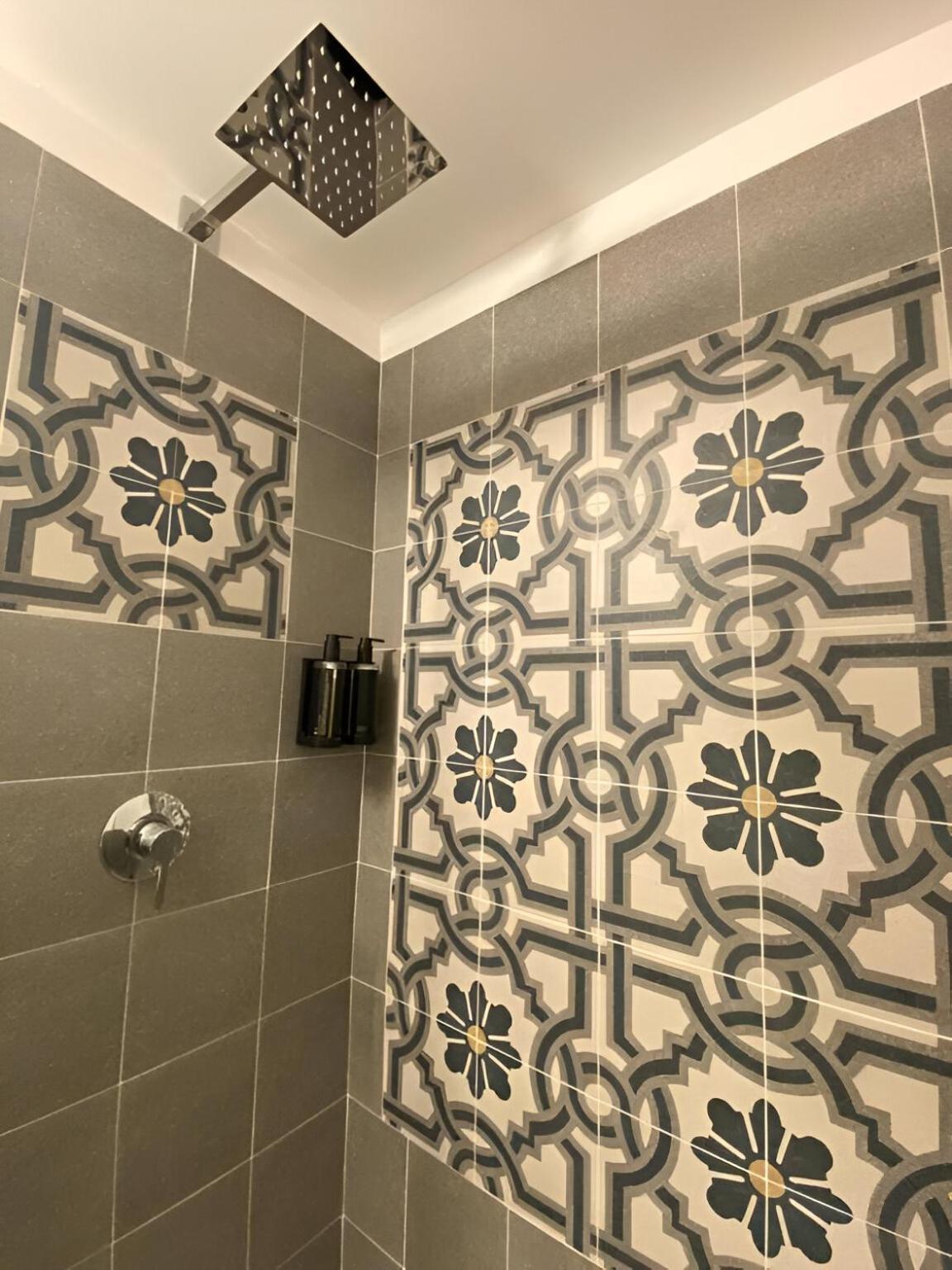 Bari Landlord 242 - Central Station Apartments מראה חיצוני תמונה
